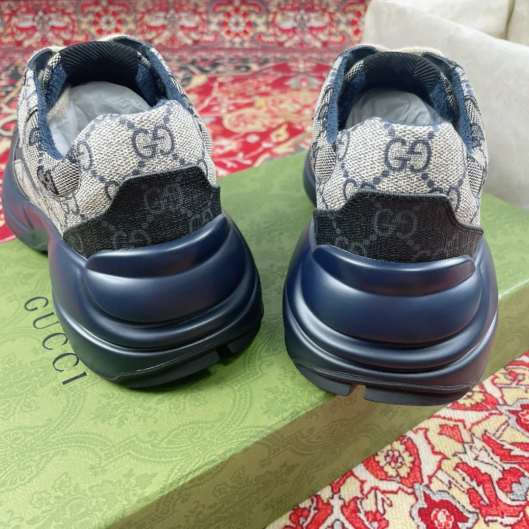 P700👟👟 Gucci - top version - dad shoes series ⚠ GG couple dad shoes, which have been popular in recent years. The unique charm of ugly and handsome men is really more and more interesting the more you look at it. You will definitely plant grass and call it ❤ 5D drawing printing, mixed surface splicing color, original customization, original outsole, package production process‼ Women's size: 35-40 Men's size: 39-44